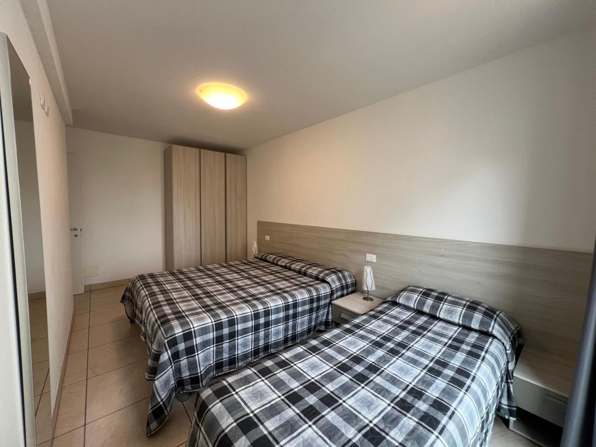 Appartamenti Mare Lignano Sabbiadoro Exteriör bild