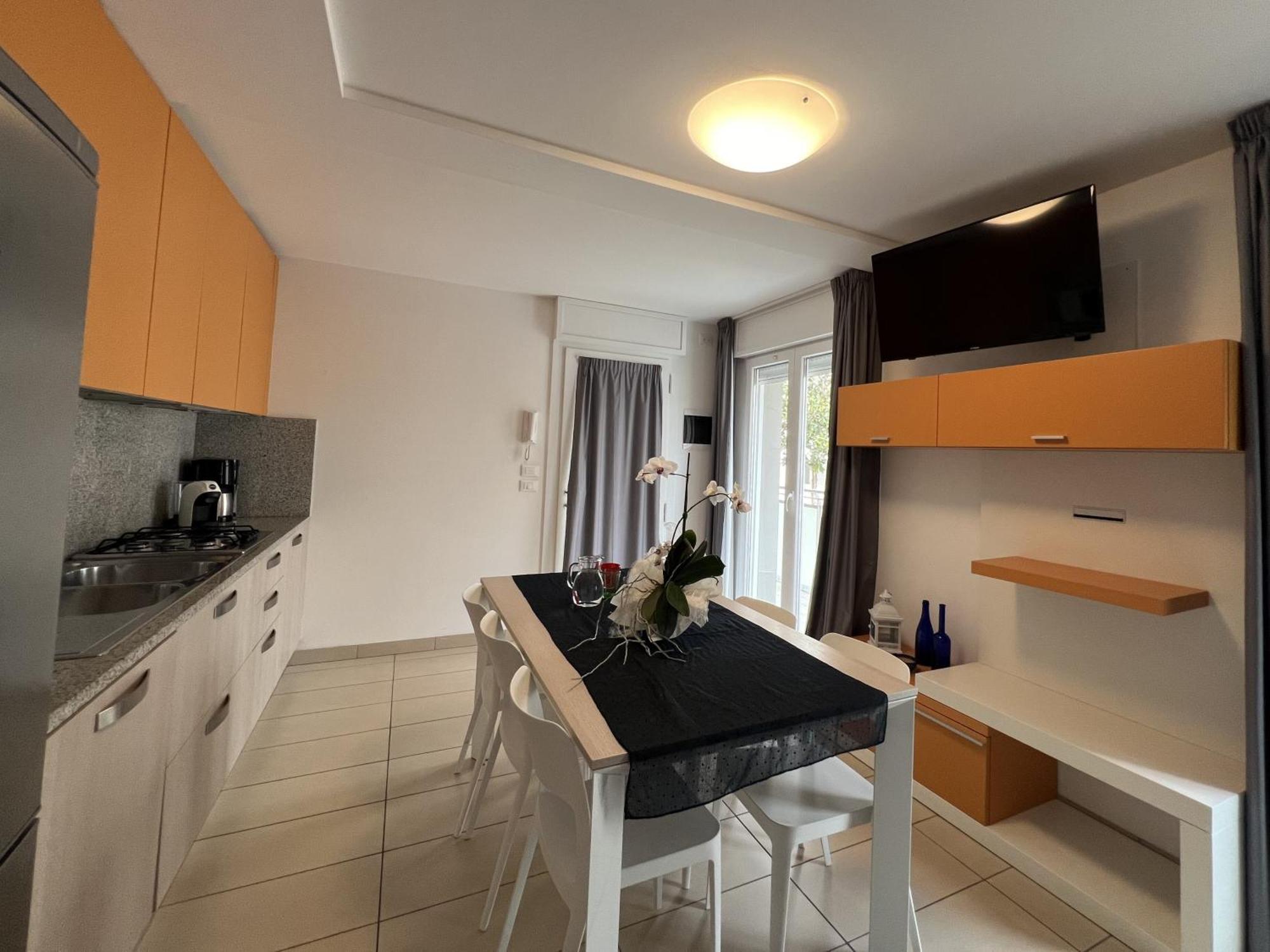 Appartamenti Mare Lignano Sabbiadoro Exteriör bild